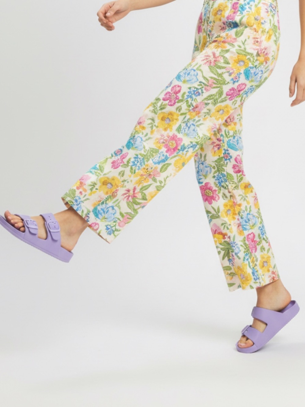 Women’s Adjustable Double-Strap Sandals in Lavender